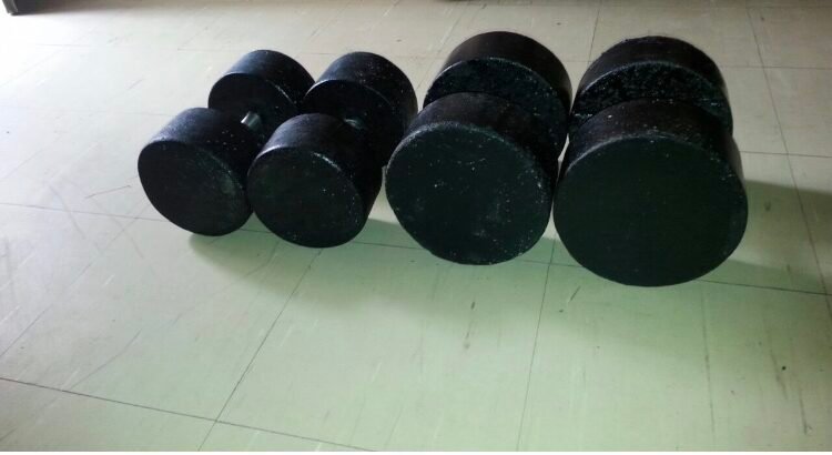 Semi-concrete dummbell