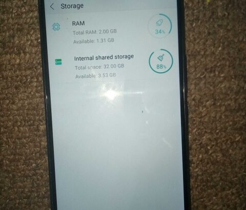 INFINIX HOT 8 LITE 
2GBRAM,32GB,8.2ANDROID VERSION,6.6 INCH 105.2 CM, RESOLUTION – 720×1600,20:9