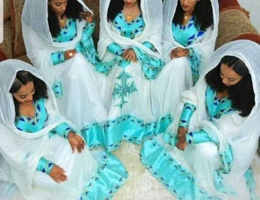 የባሕል ልብስ ( በተለጣፊ &  በጥልፍ