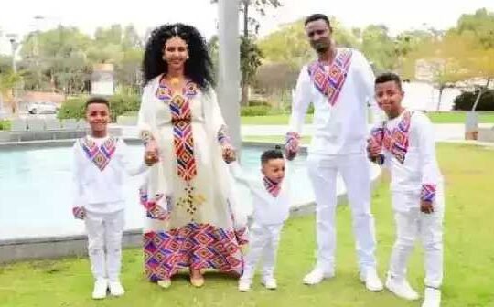 የባሕል ልብስ ( በተለጣፊ &  በጥልፍ