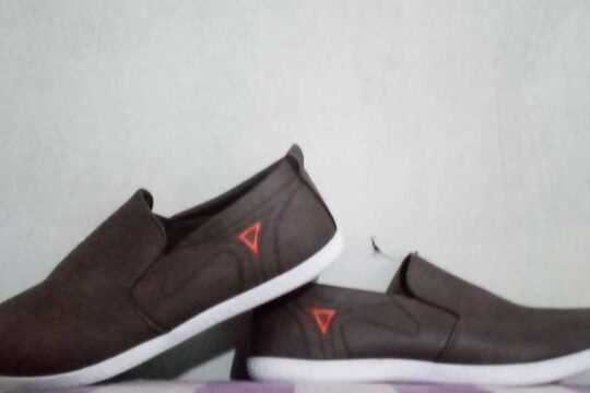 flat brown mens shoe