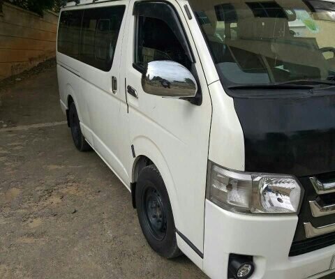 Toyota Hiace VIP for Any Rent
