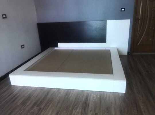 modern king size bed