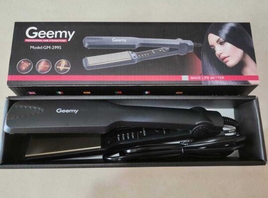 Geemy Professional Hair Straighter