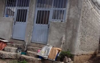 የሚሸጥ  ቤት