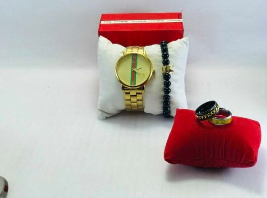 Gucci watch with free bracelet