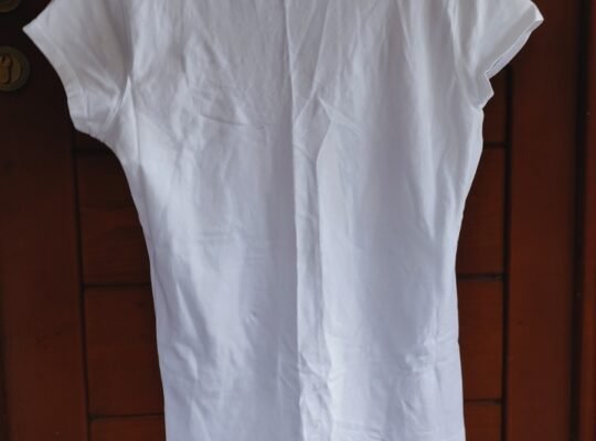 white t-shirt