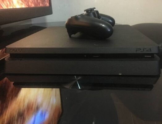 Playstation 4 Slim