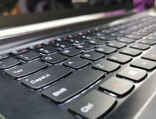 Lenovo ThinkPad edge 15